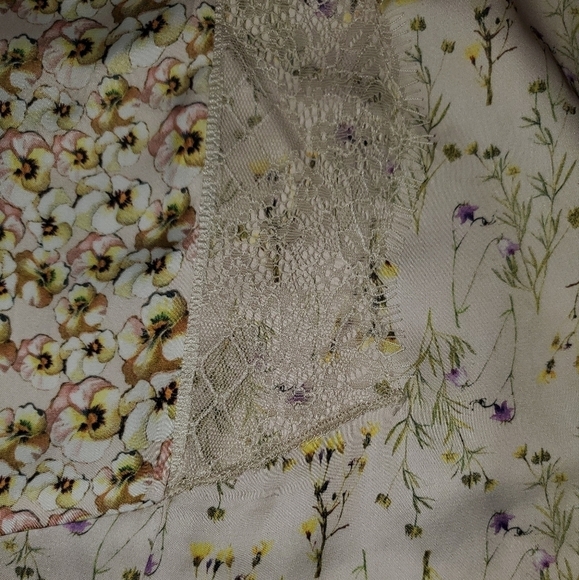 Small Spaghetti Strap Asymmetrical Tanktop Zara - Picture 3 of 12